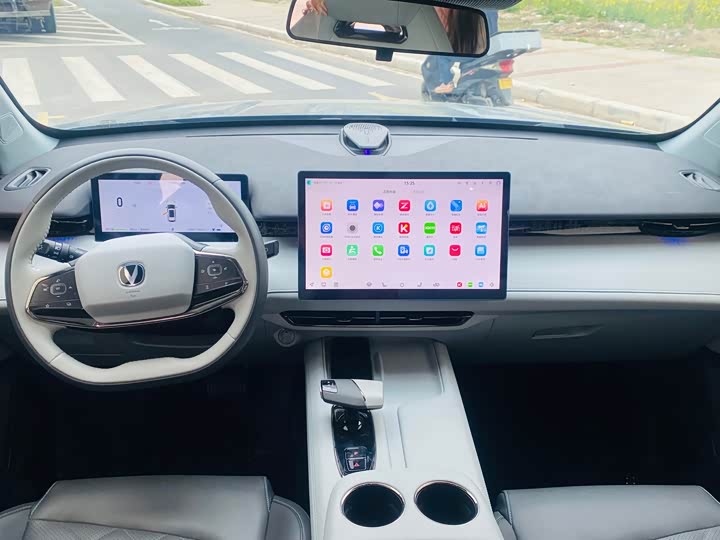 Changan UNI-Z Hybrid 2024 2024款 蓝鲸智电iDD 125km 卓越型