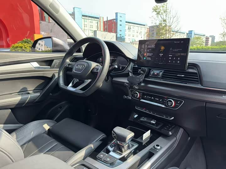 Zdjęcie 4 - Audi Q5L