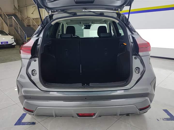 2023 Nissan Kicks