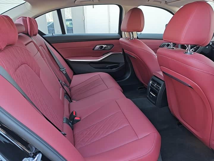 BMW 3 Series 2025 2025款 330Li M运动曜夜套装
