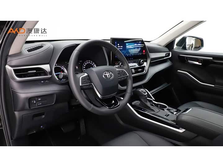Photo 6 - Toyota Highlander