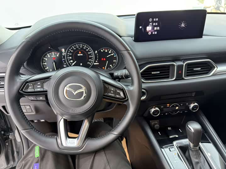 Фото 8 - Mazda CX-5