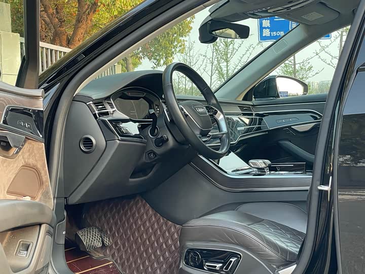 Audi A8 2021 2021款 A8L 50 TFSI quattro 舒适型