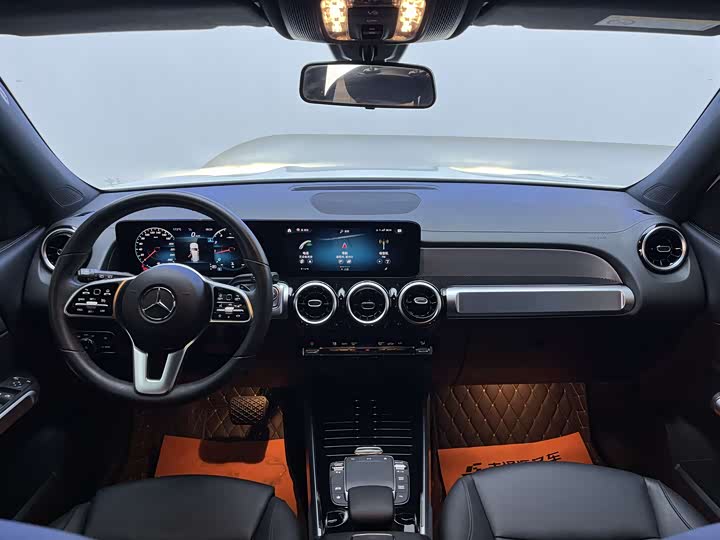 Mercedes-Benz GLB-Class 2022 2022款 改款二 GLB 200 动感型