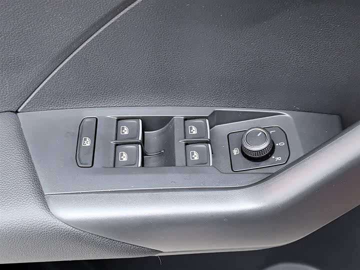 Volkswagen Tacqua 2021 2021款 1.5L 自动 悦智联版