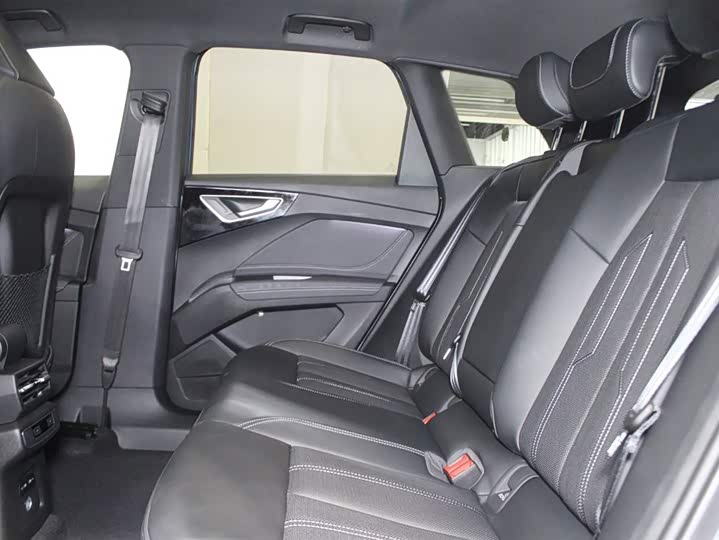 Audi Q4 e-tron 2024 2024款 50 e-tron quattro 创境曜夜版