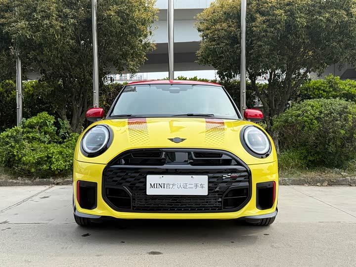 Photo 3 - Mini Mini JCW