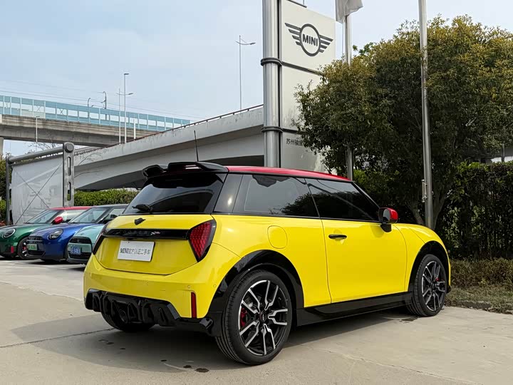 Photo 5 - Mini Mini JCW
