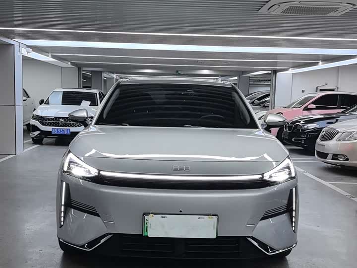 Geely Galaxy L6 2025 2025款 EM-i 140km 远航版