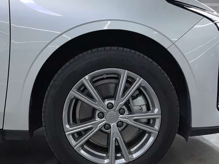 Geely Galaxy L6 2025 2025款 EM-i 140km 远航版