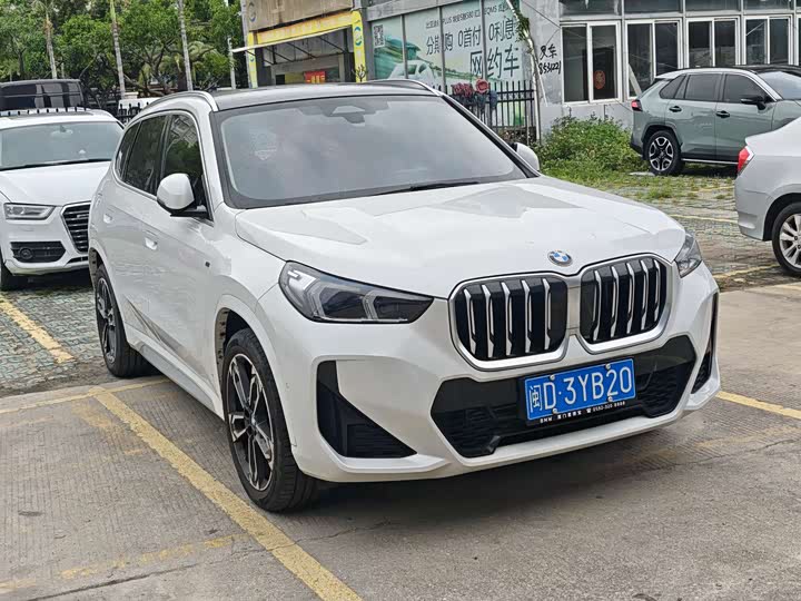 Фото 3 - BMW X1