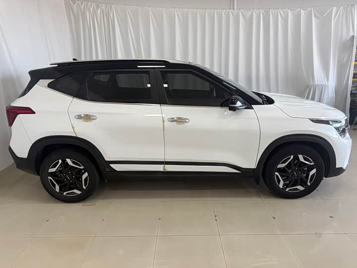 Kia Seltos 2023 2023款 1.5L CVT尊贵版