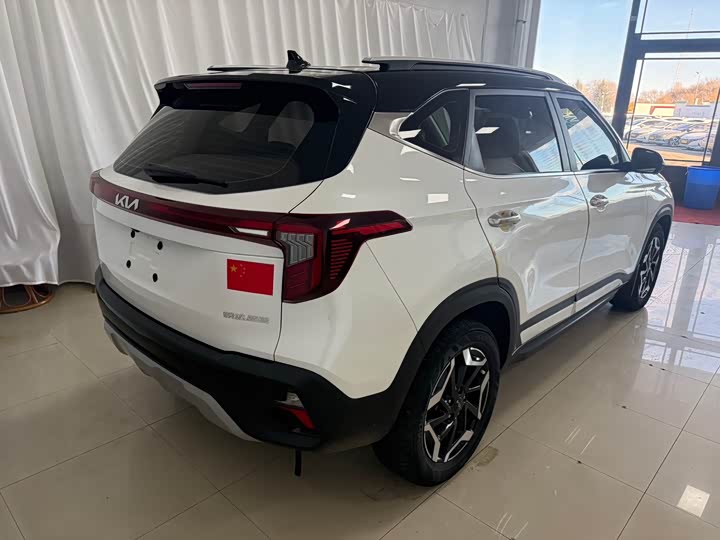Kia Seltos 2023 2023款 1.5L CVT尊贵版