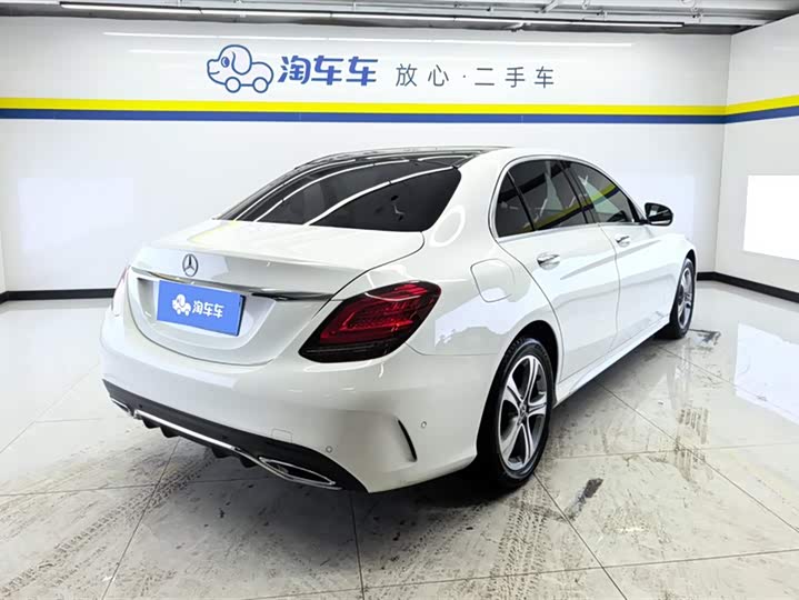 Zdjęcie 3 - Mercedes-Benz C-Class