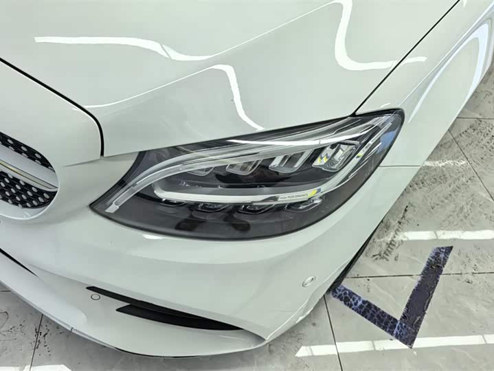Zdjęcie 5 - Mercedes-Benz C-Class