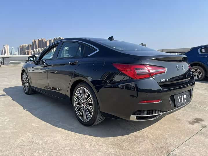 Zdjęcie 7 - Hongqi H5