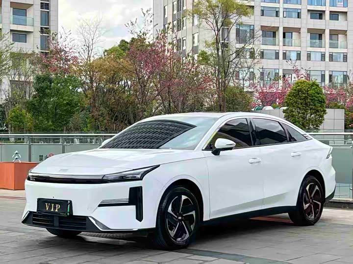 2025 Geely Galaxy L6