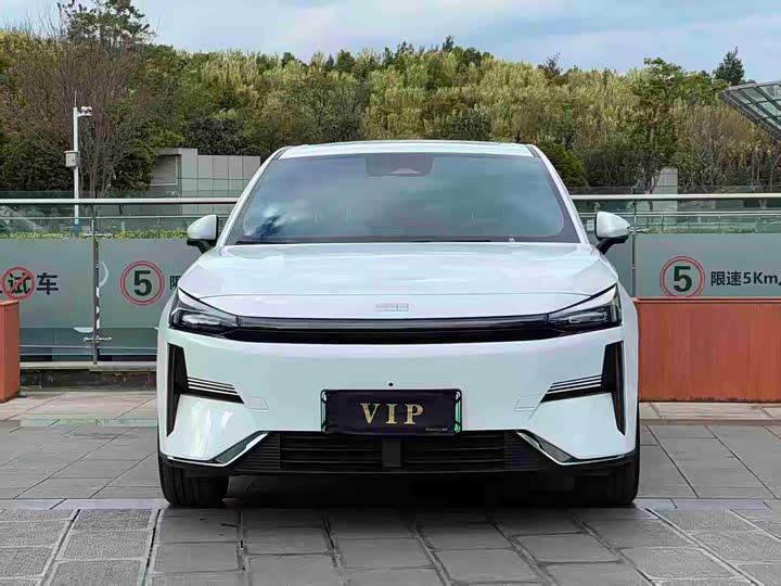 2025 Geely Galaxy L6