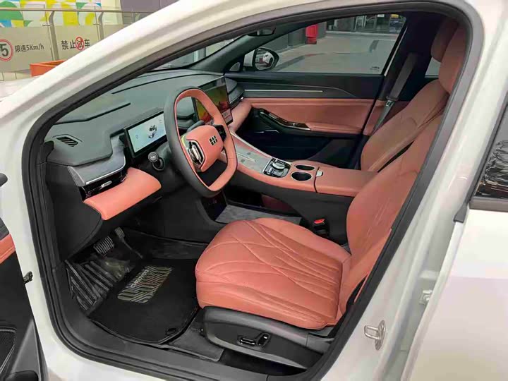 2025 Geely Galaxy L6