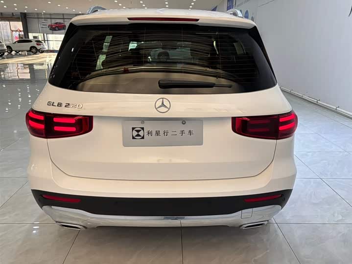 Фото 6 - Mercedes-Benz GLB-Class