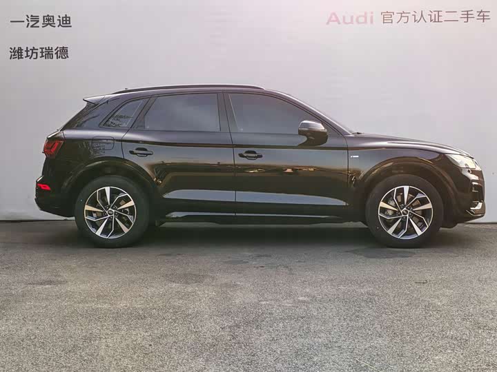 Фото 3 - Audi Q5L
