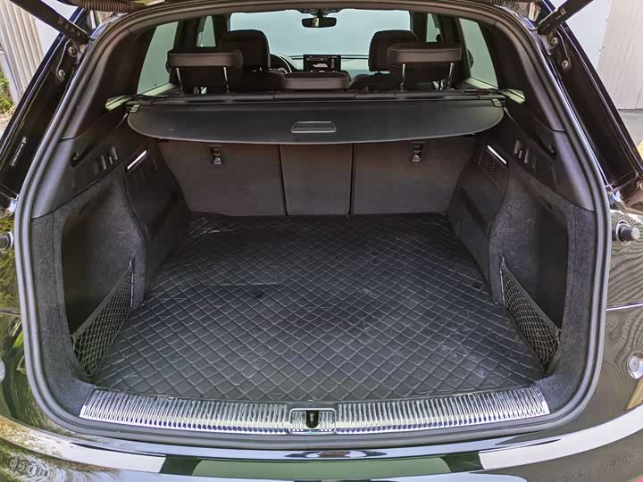 Фото 6 - Audi Q5L