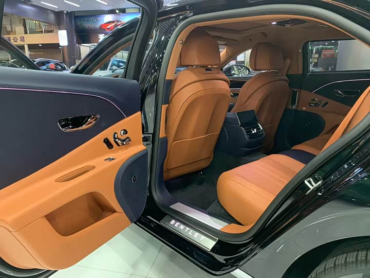 Bentley Flying Spur Hybrid 2026 2026款 4.0T V8 标准版
