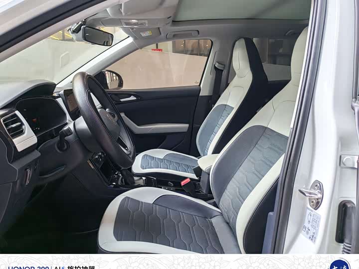 Volkswagen Tharu 2025 2025款 新锐 1.5L 锐意版