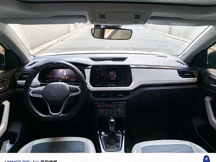 Volkswagen Tharu 2025 2025款 新锐 1.5L 锐意版