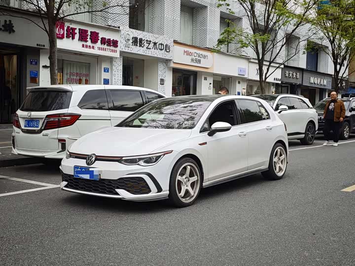 Volkswagen Golf GTI 2023 2023款 380TSI DSG GTI