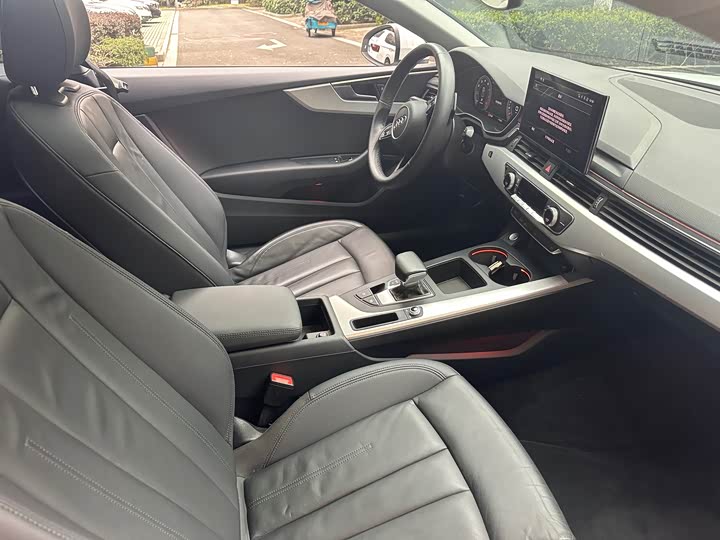Photo 6 - Audi A5