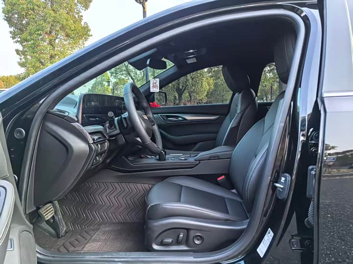Cadillac CT5 2025 2025款 28T 城市运动版