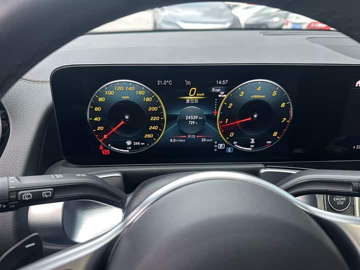 Фото 3 - Mercedes-Benz GLB-Class
