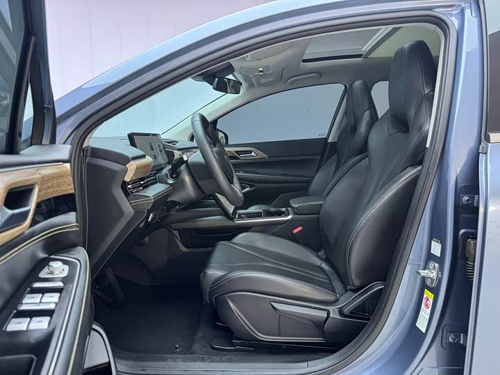 2024 XPeng P5