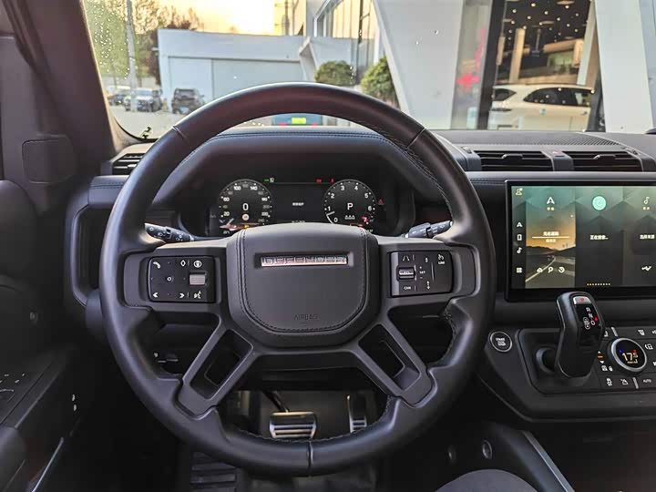 Zdjęcie 9 - Land Rover Defender
