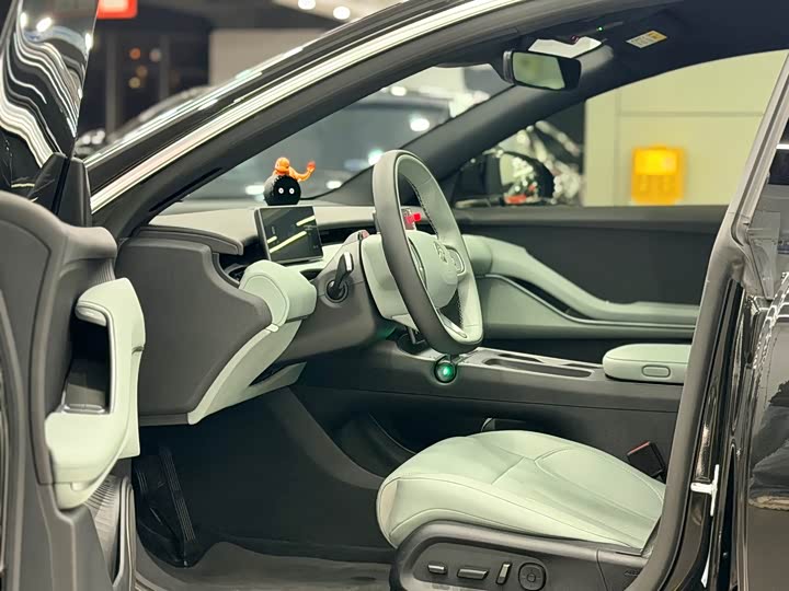 Фото 7 - Nio ET5T