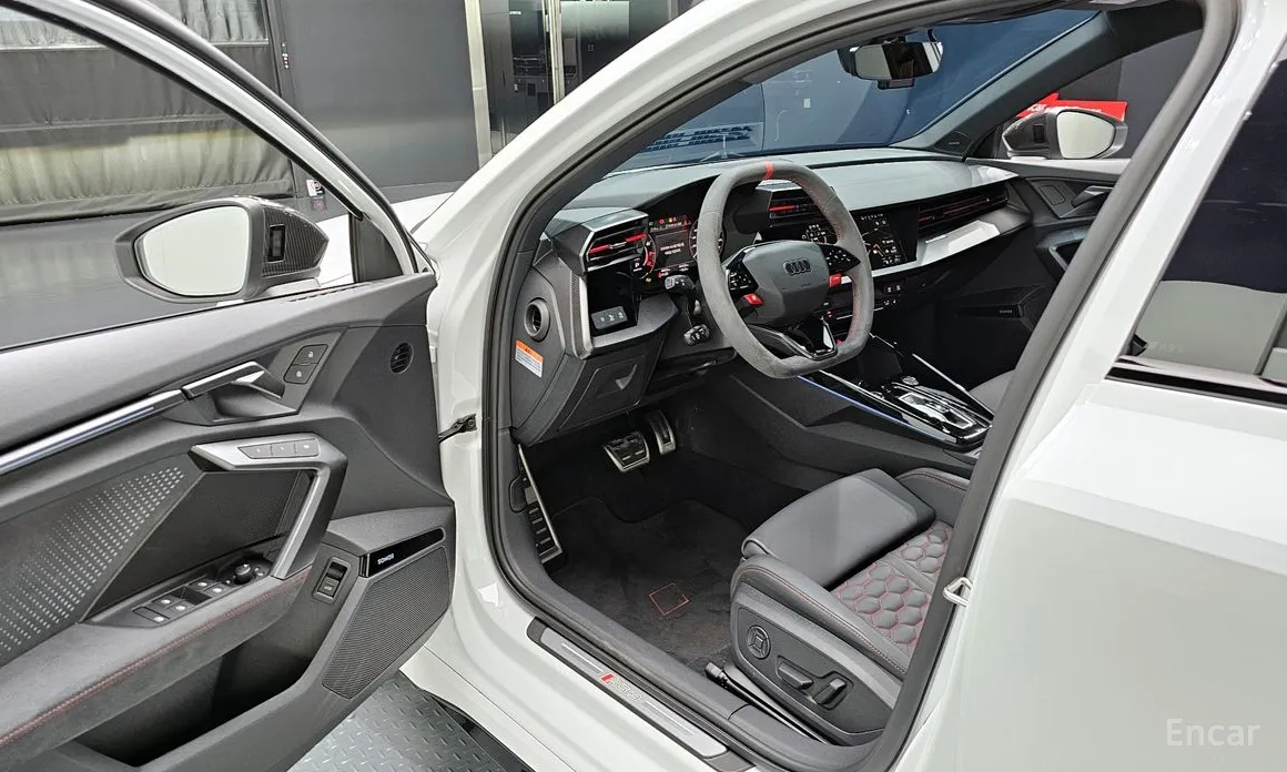 Audi RS 3 2023 2.5 TFSI Quattro