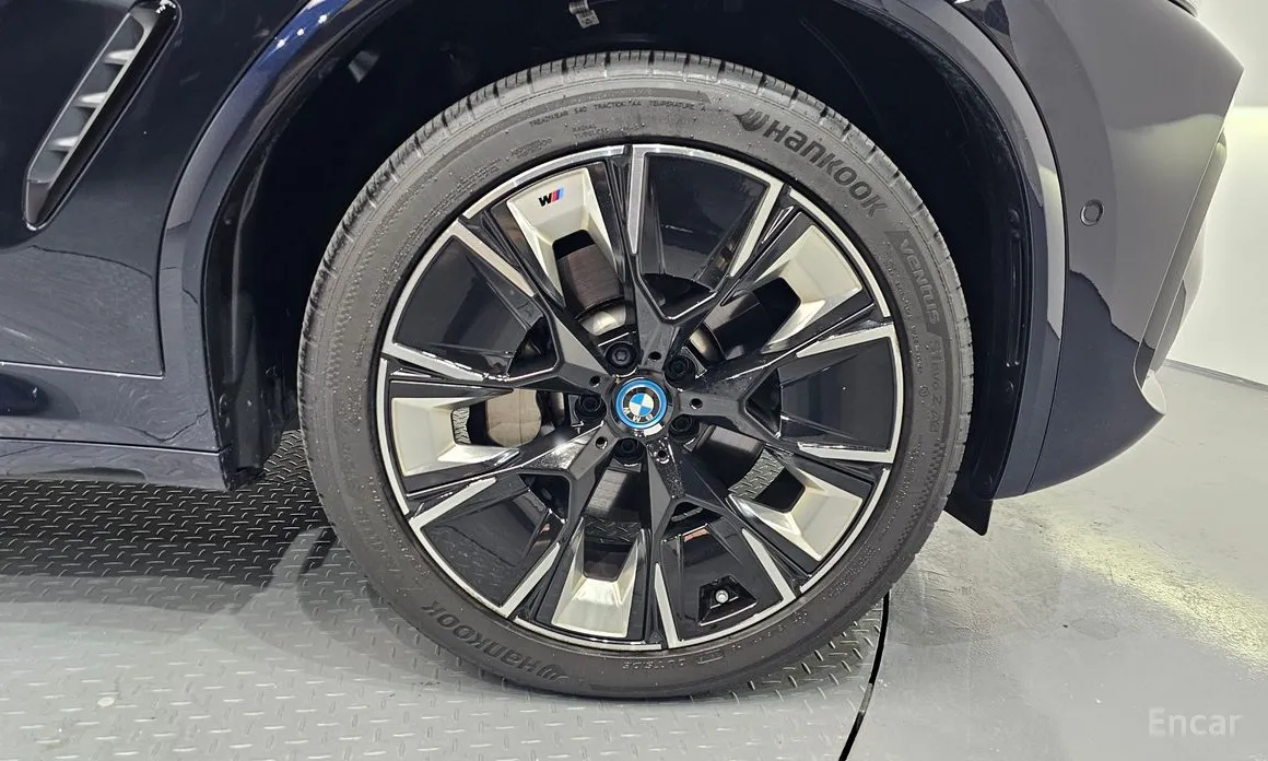 BMW iX3 2021 M Sports