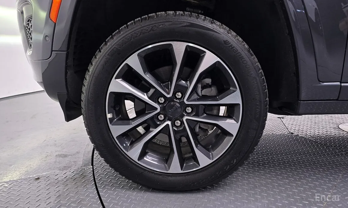 Jeep Cherokee 2021 L 3.6 Overland