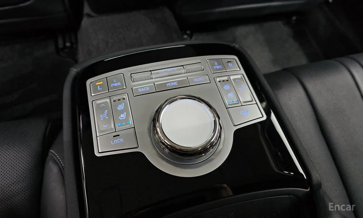 Фото 18 - Genesis G80