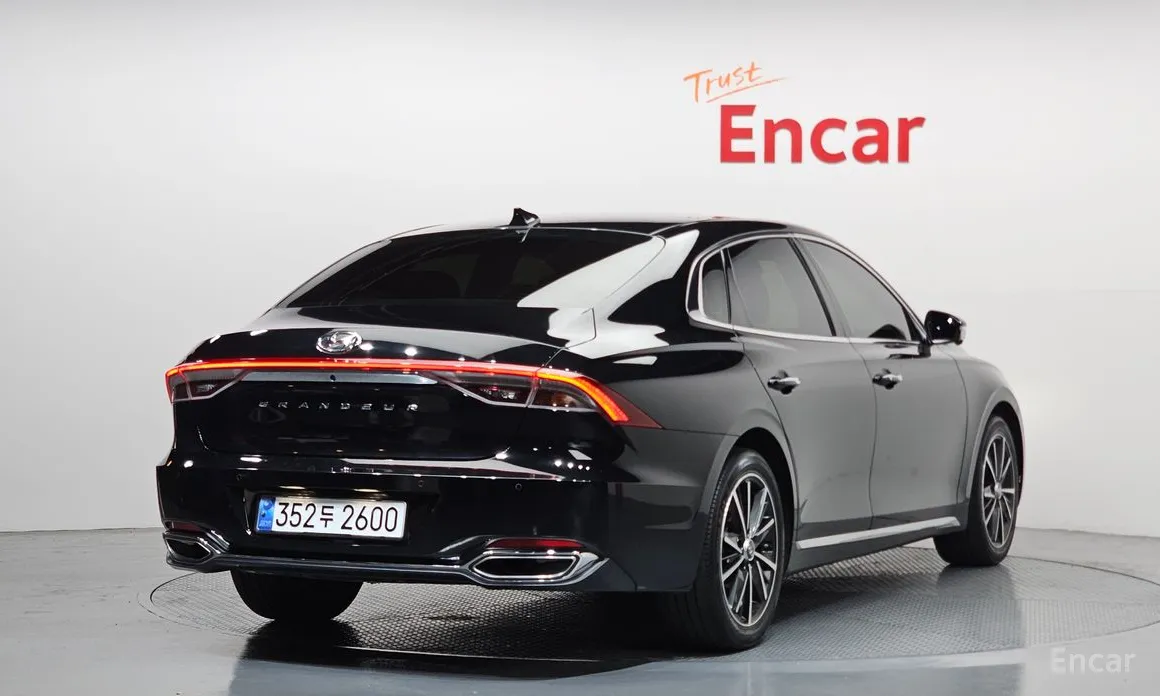 Zdjęcie 2 - Hyundai Grandeur