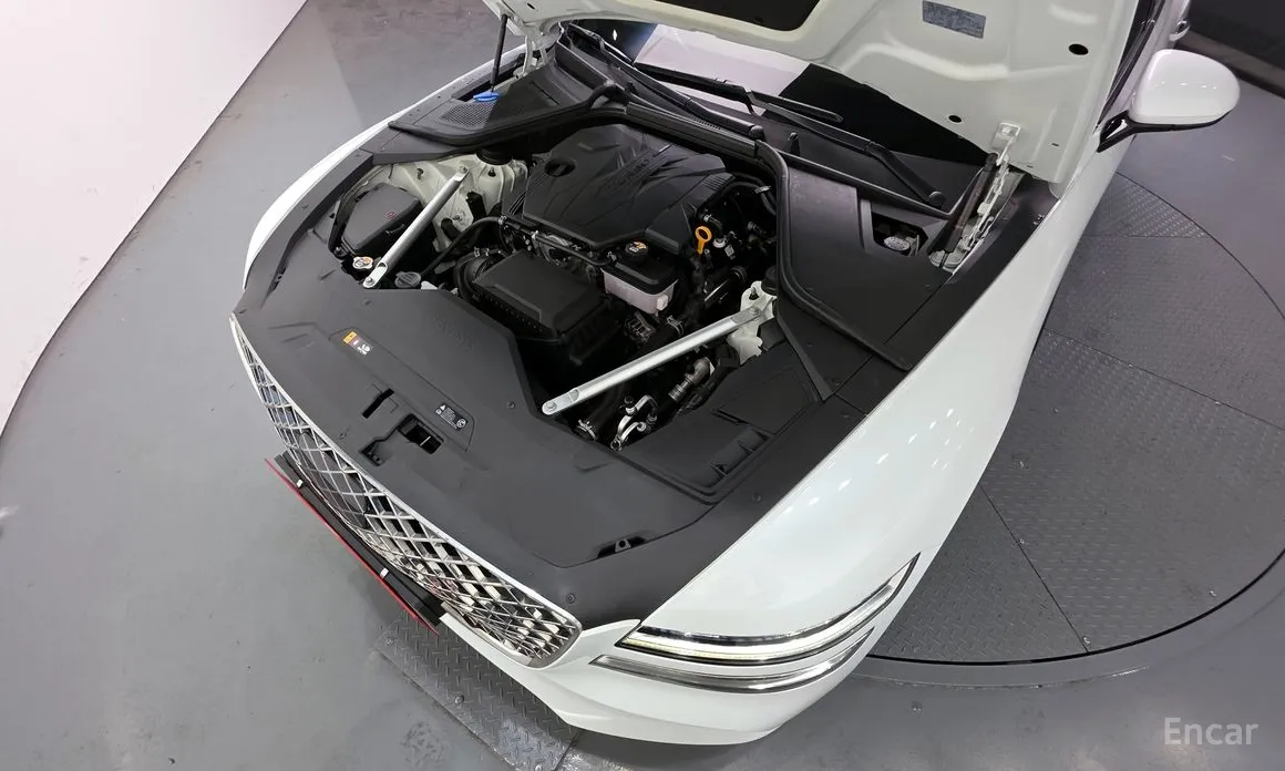 Фото 6 - Genesis G80