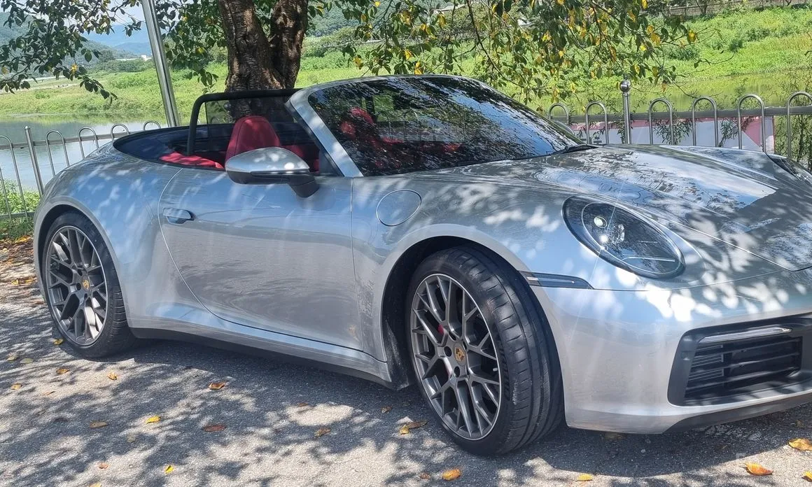 Porsche 911 2019 Carrera S Cabriolet