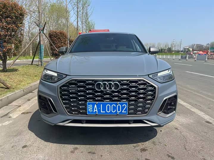 Фото 2 - Audi Q5L Sportback