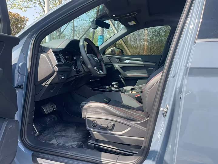 Фото 7 - Audi Q5L Sportback