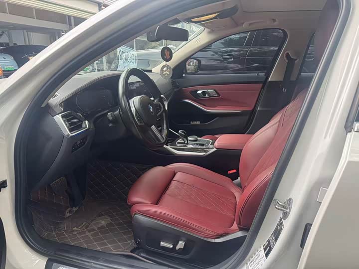 Фото 7 - BMW 3 Series