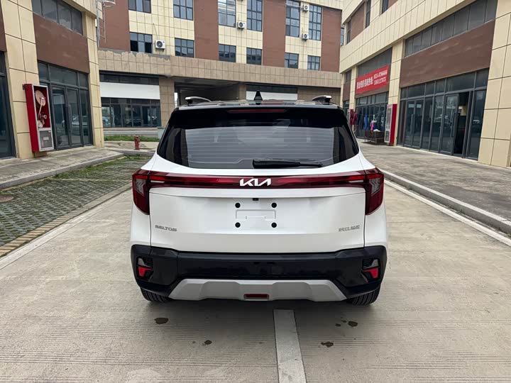 Kia Seltos 2023 2023款 1.5L CVT豪华版