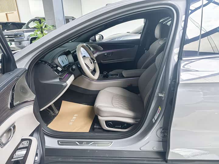 BYD Han 2025 2025款 DM-i 125KM激光雷达智驾型