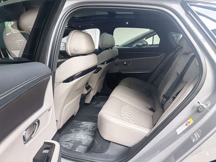 BYD Han 2025 2025款 DM-i 125KM激光雷达智驾型