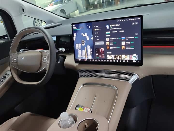 XPeng X9 2025 2025款 纯电 740超长续航 Max